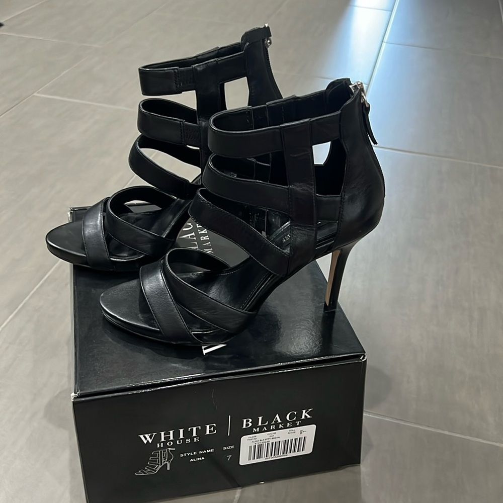 WHBM heel